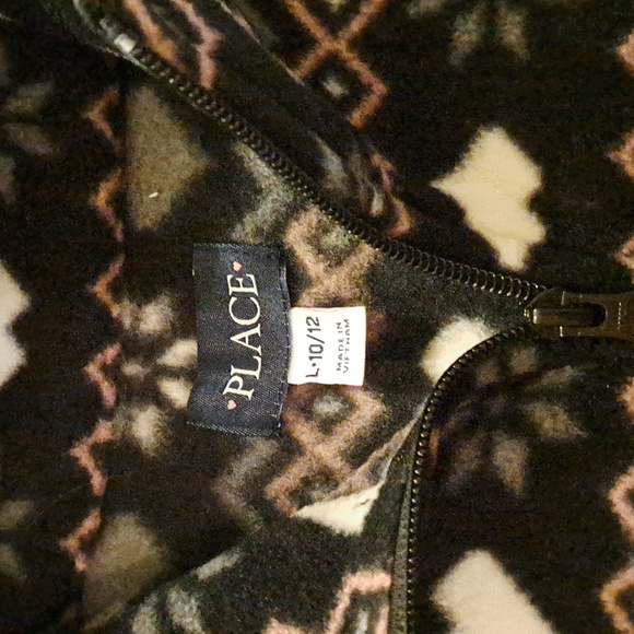 Child's fleece 1/4 zip top - Picture 2 of 2